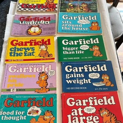 VTG Lot of 10 Garfield Cartoon Books paperback & hardcover, Good Condition