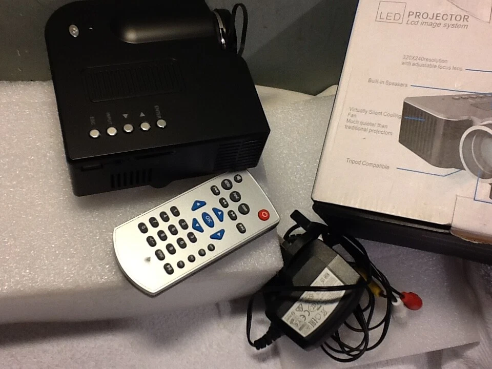 Excelvan Portable HD LED Projector Cinema Theater PC&Laptop VGA/USB/SD/AV/HDMI  - Image 3 of 4