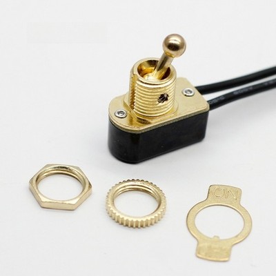EIN AUS Wippschalter MT-2021 mit robuster Metallschale und Phenolgrundmaterial