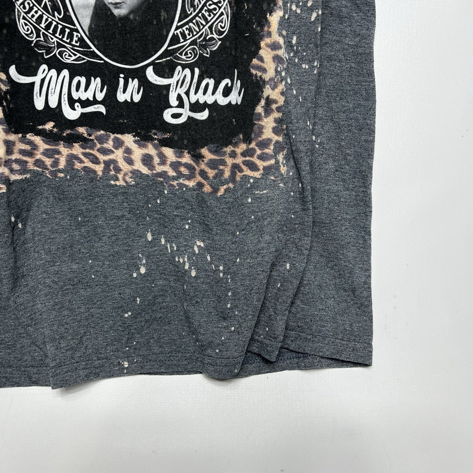 Johnny Cash Size Medium  Leopard Patterned Splatt… - image 5