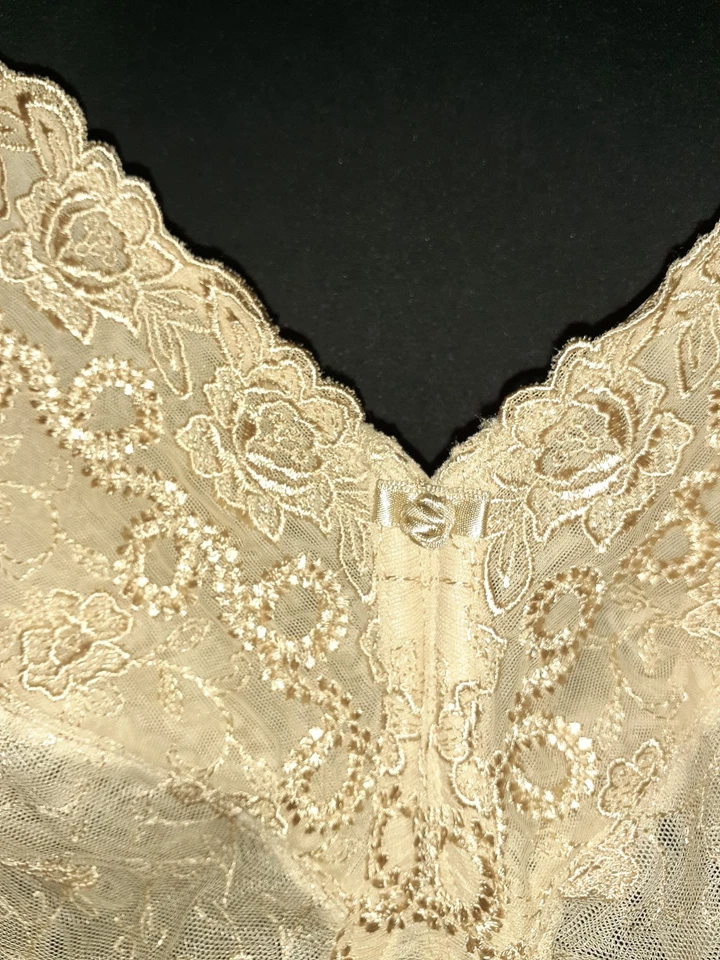 WACOAL 尺寸 40DDD 胸罩 米色 85720 文艺复兴玫瑰钢圈 — 第 3/4 张图片