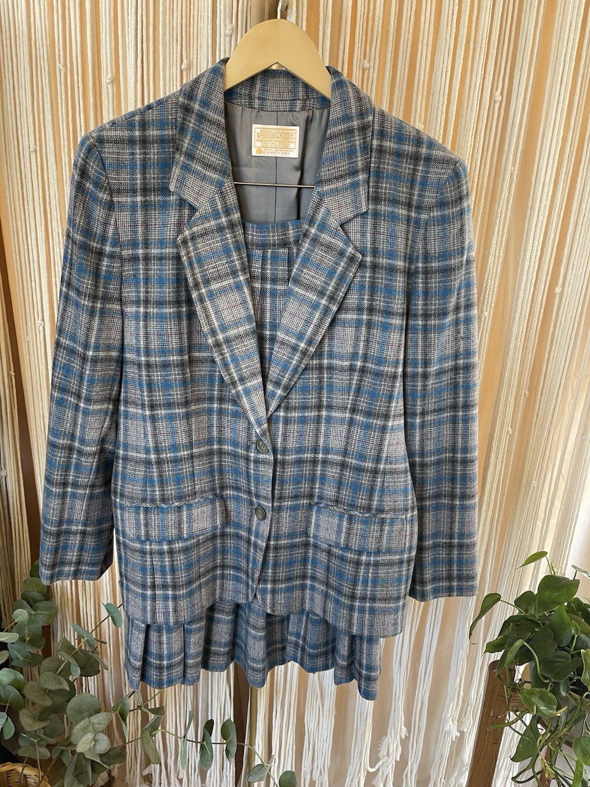 vintage Pendleton wool blazer & pleated skirt suit set in blue & gray plaid
