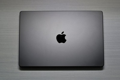 Apple MacBook Pro 14'' M3 Max - 128GB / 2TB SSD - Space Black 2023 Laptop