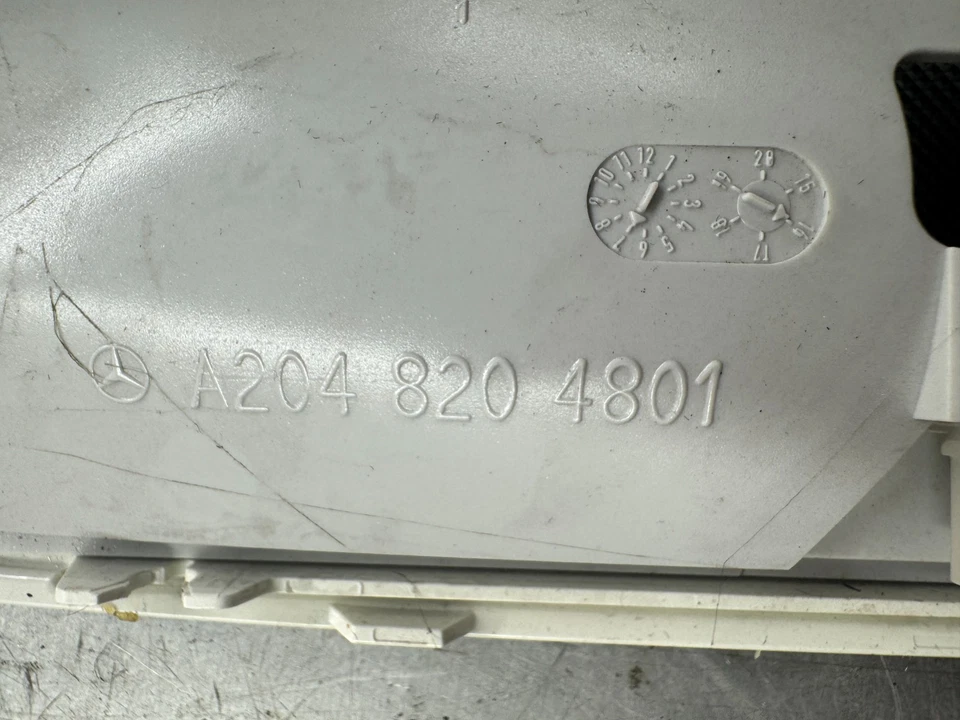 Mercedes-Benz C250 2014 techo lateral trasero domo luz superior OEM A2048204801 Foto 3 de 3