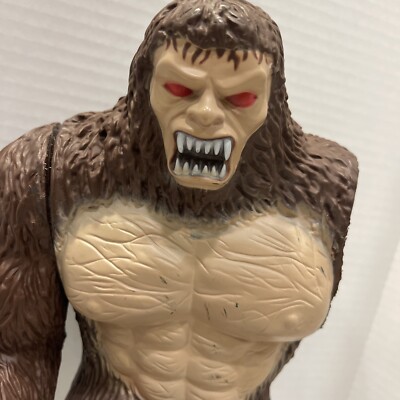BIGFOOT SASQUATCH Vinyl Figure Maidenhead Animal Planet Toys R Us