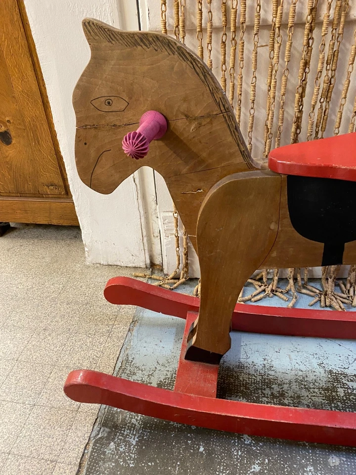 ANCIEN CHEVAL  BASCULE EN BOIS ANNEES 60 JOUET ANCIEN POUR ENFANTS OU DECORATION - Photo 4/4