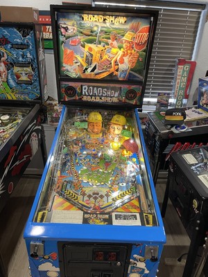 pinball machine Williams Road Show