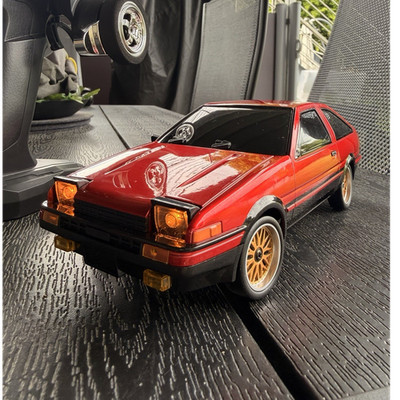 LDR/C RC Drift Car Toyota AE86 rot, 2.4GHz Fernsteuerung, goldene Felgen