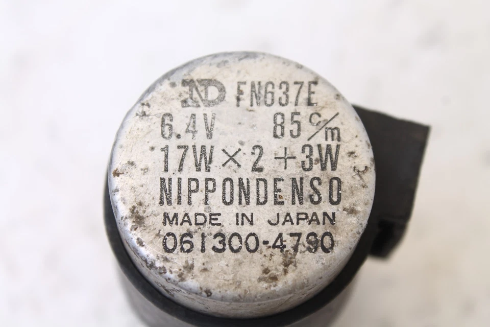 Yamaha DT250 1977 relé intermitente señal de giro Nippon Denso Japón 6 voltios DT250D Foto 2 de 4