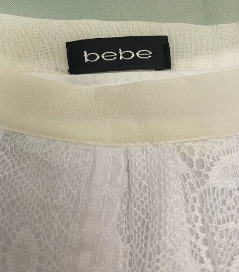 Falda superpuesta de encaje bordada blanca vintage BEBE Foto 3 de 4