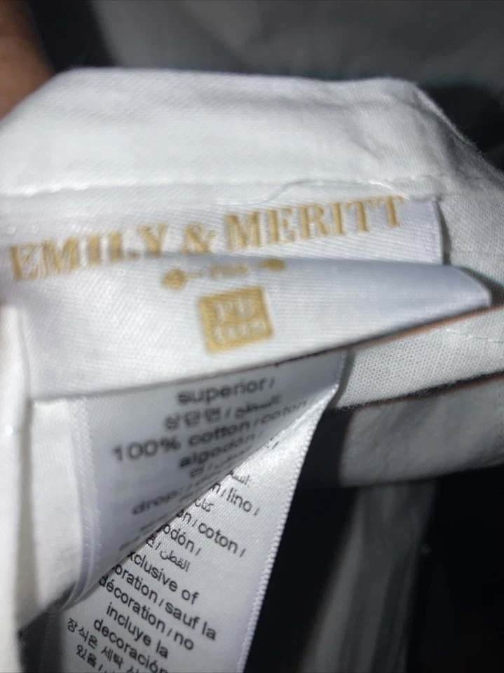 Falda de cama PB Teen Emily & Merritt Twin XL blanca mezcla de lino azul pompón 18" caída Foto 3 de 4