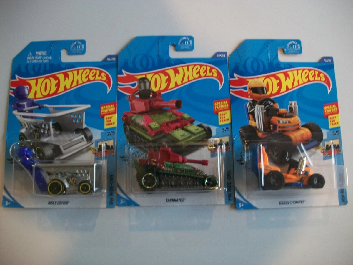 Hot wheels aisle store driver treasure hunt