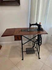 ANTIQUE WHEELER & WILSON No.8 TREADLE SEWING MACHINE