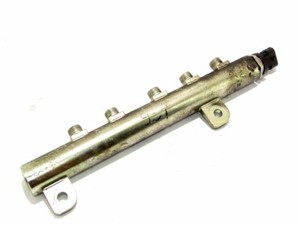 Opel Zafira B 2008 1.9 0445214095 FUEL RAIL ROHR EINSPRITZLEISTE