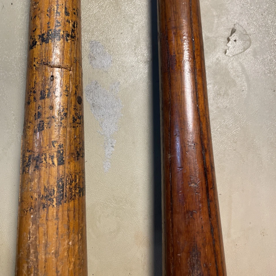 LOT OF TWO EARLY 1900’S BATS - A REACH AND A HILLERICH & BRADSBY CO. - Image 2 of 4