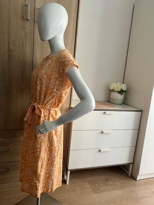 Neu m. Etikett: Sommerliches Batik Midikleid m. Gürtel Orange/Weiß Gr. M (40/42)