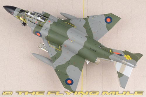 Corgi 1:48 F-4K Phantom FG.Mk 1 RAF No.111 Sqn XV592 - Picture 7 of 8