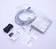 Festo SDE3-V1S-B-WQ4-2P-M8-WS Pressure Sensor + NEBU-M8W4-K-5-LE4 -Unused-