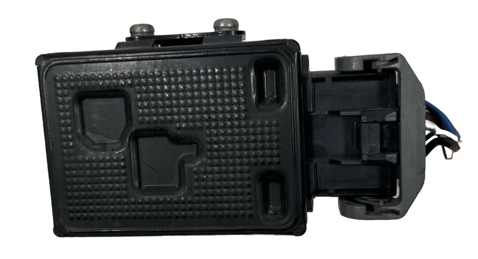 2013-2015 Lexus GS450H GS350 Fuel Pump Control Unit Module OEM 89571-34070-A - Image 2 of 3