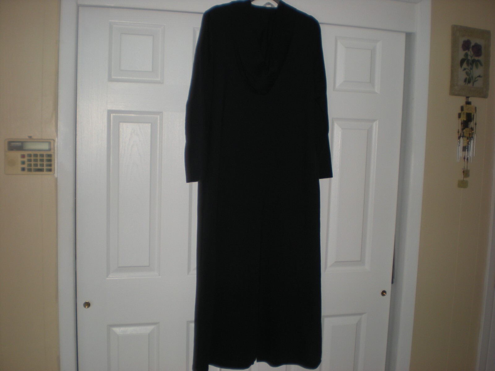 Lusofie Long Front Zip Hooded Robe - Size Large (fits more like a medium)