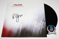 ROBERT SMITH SIGNED THE CURE SEVENTEEN SECONDS 17 ALBUM VINYL RECORD BECKETT COA ROBERT SMITH SIGNED THE CURE SEVENTEEN SECONDS 17 ALBUM VINYL RECORD BECKETT COA