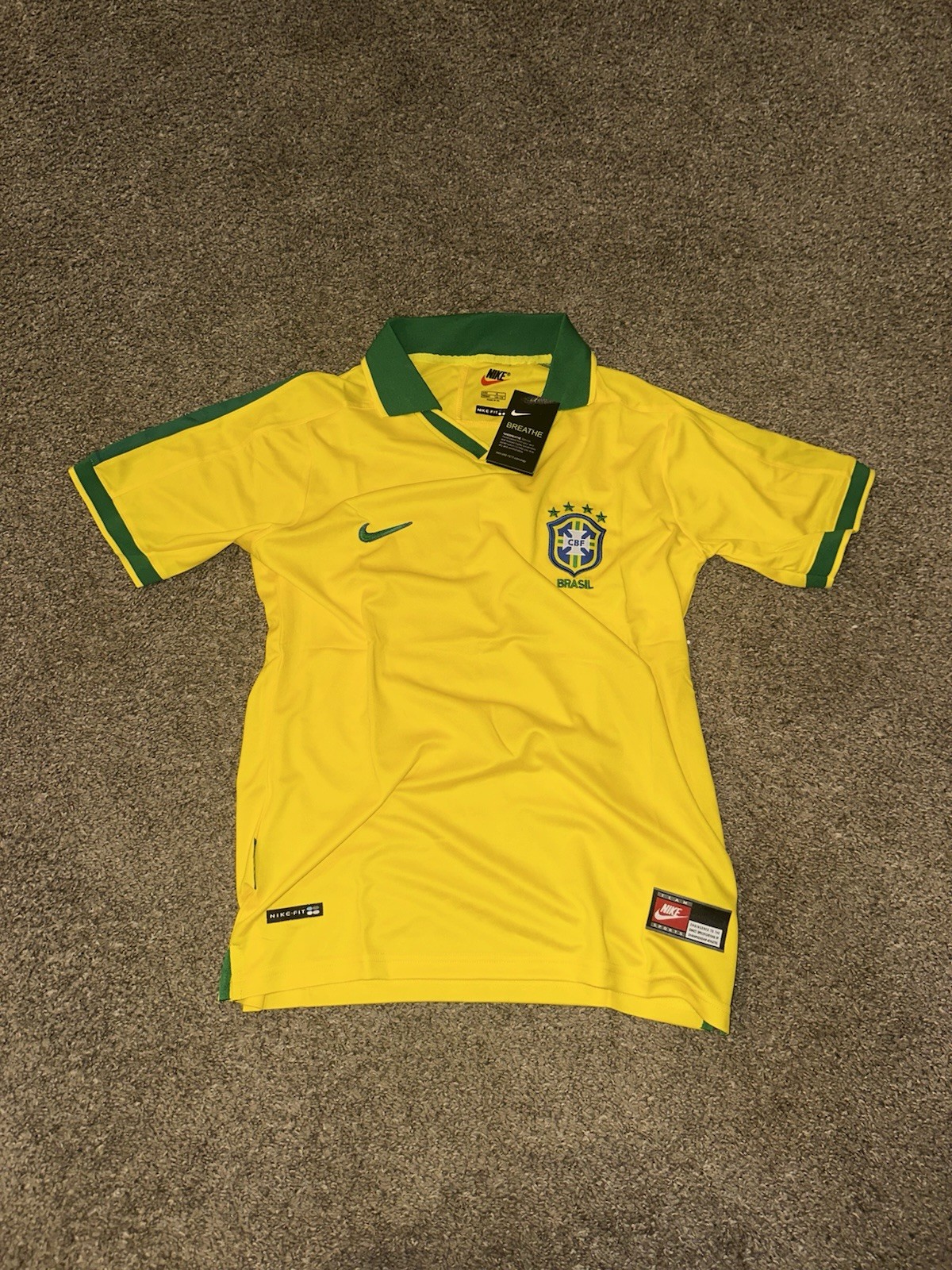 Vintage Brazil Soccer Jersey Men’s M Football Shirt