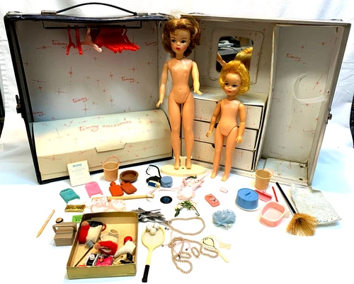 Vintage IDEAL Tammy & Pepper Dolls with Black Carrying Case Clothes Accessories