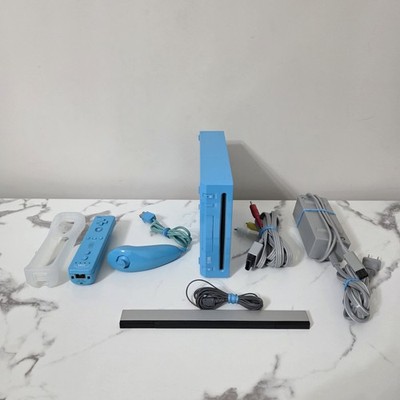 Nintendo Wii Video Game System Blue Console Bundle RVL-101 Tested