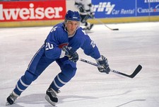 Claude Loiselle Quebec Nordiques pursues the play against the Los - Old Photo