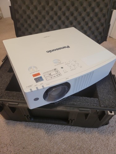 Panasonic PT-VMZ51 5200 Lumen WUXGA Laser Projector with SKB Road Case