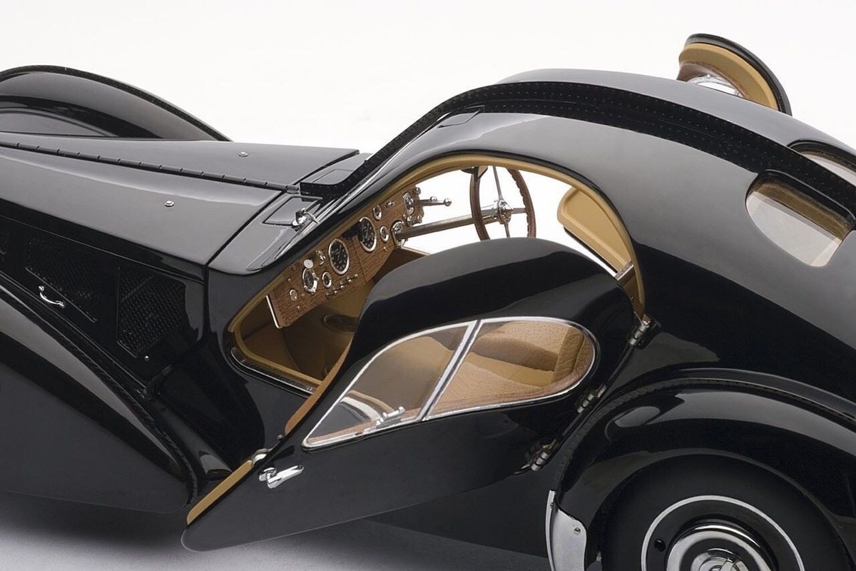 AUTO art  ブガッティ57Sアトランティック　1938　1/18 1/18 AUTOart 1938 BUGATTI 57 SC 57SC ATLANTIC - BLUE WITH