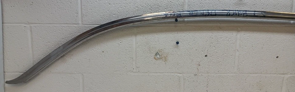 Juego de rieles de goteo de techo OEM GM LH+RH Buick Special/Oldsmobile 88-98 (Bin58)(A) Foto 3 de 4