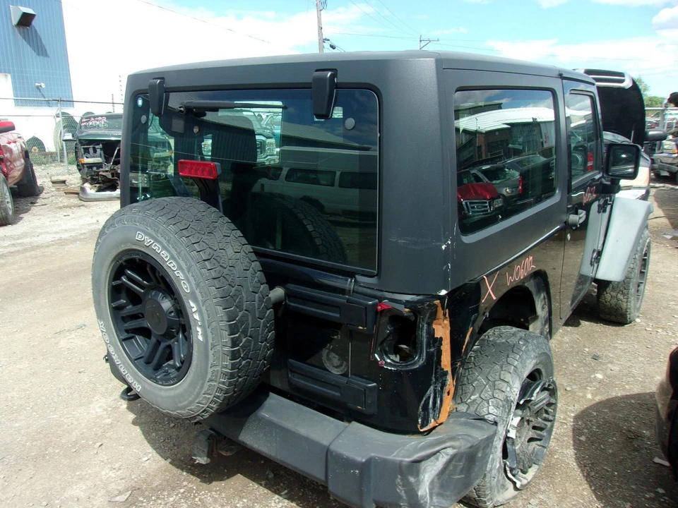 Motor de limpiaparabrisas usado para: Jeep Wrangler 2011 grado A Foto 4 de 4