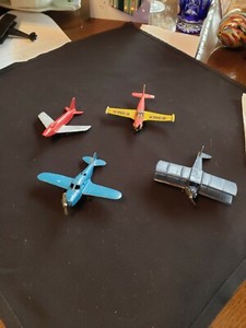 4 Old Vintage Airplanes