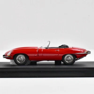 【新品】1/64 GFCC 1961 Jaguar E-Type Coupe 1/64 GFCC 1961 Jaguar E-Type (Green) Diecast Car Model