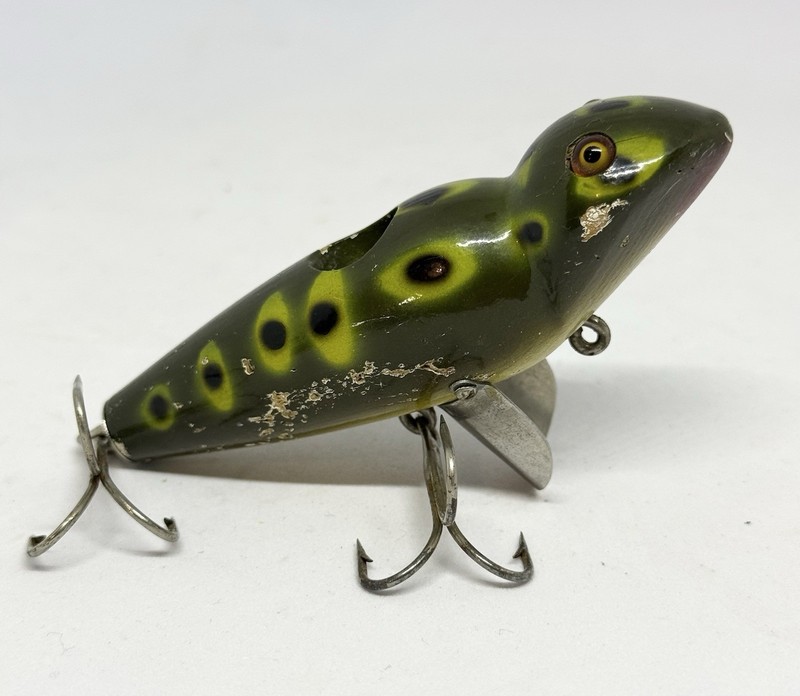 Creek Chub Jigger Vintage Fishing Lure In Frog Pattern Wood Glass Eyes WOW!!