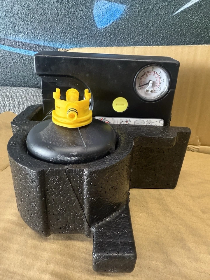 BMW M2 M3 M4 F80 F82 F83 2015-2020 BOMBA INFLADORA DE NEUMÁTICOS DE EMERGENCIA COMPRESOR DE AIRE Foto 2 de 4