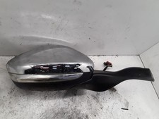 Retroviseur droit (ou coque) Peugeot 403