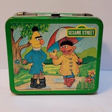 Sesame Street 1983 VTG Metal Lunchbox No Thermos Missing Handle CTW Muppets USA