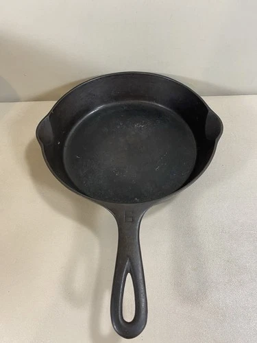 Griswold #6 Cast Iron Pan Skillet with Small Block Logo