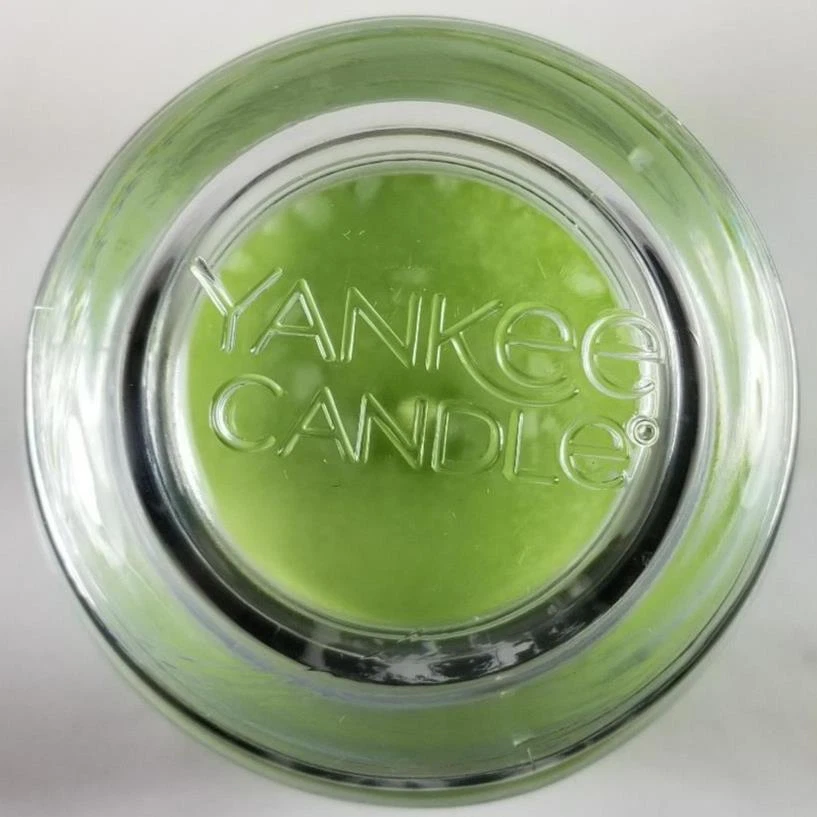 Yankee Candle GRANNY SMITH Large Jar 22 Oz Green Wax Tart Fruit Returning Fave - Image 4 of 4