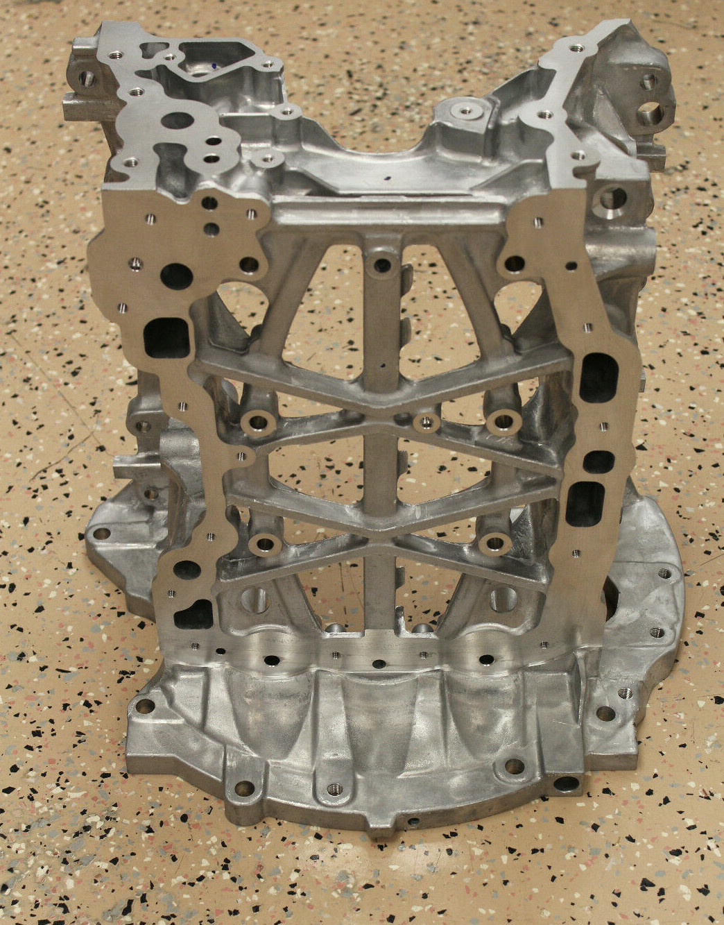 Upper Engine Oil Pan, Ford F150 Casting FL3Z6675A Part FT4E6U003