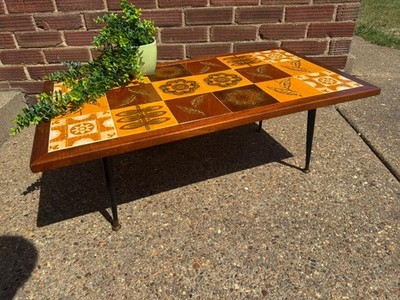 Vintage Mid Century Retro Couchtisch mit Fliesenplatte schöner Zustand