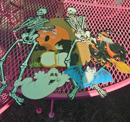 Lot Of Vintage 70s 80s Beistle Co Halloween Die Cut Paper Decorations