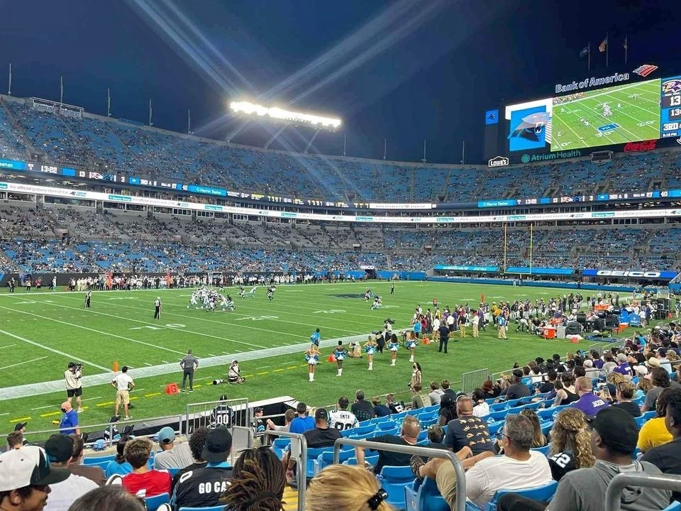 (2) Seattle Seahawks vs Carolina Panthers Tickets (LOWER SIDELINE) - Image 3 of 4