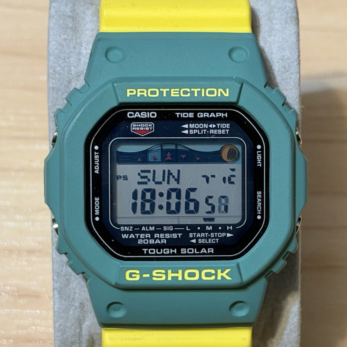 Casio G-Shock GRX-5600SRF-3 Surfrider Foundation Solar Tide
