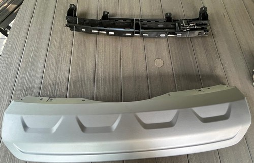 Revestimiento de cubierta inferior para parachoques trasero Honda Pilot 23-24 con pieza de sensor # 71509-T90-A10 - Imagen 2 de 13