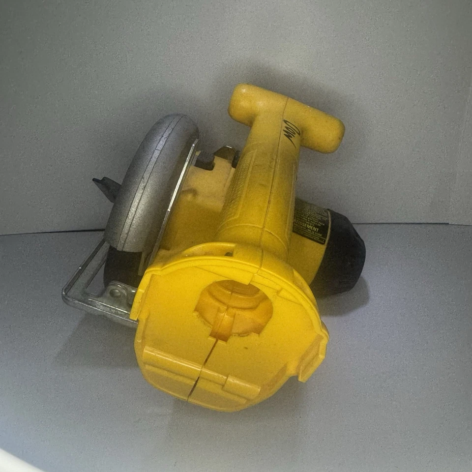 Dewalt DW935 14.4V Cordless 5-3/8" Circular Trim Saw - TOOL ONLY (CP1109648) - Image 2 of 4