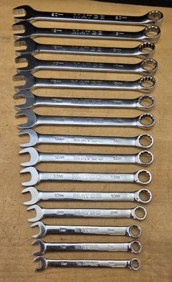 Matco Tools SMCM152K-15 Pc Metric Knuckle Saver 12Pt Combination Wrench Set Mint