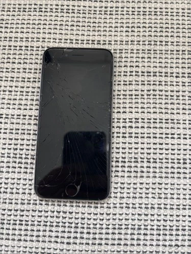 iPhone 6/6s For Parts Smashed Screen Great Deal Turns On Boots Up thumbnail 2